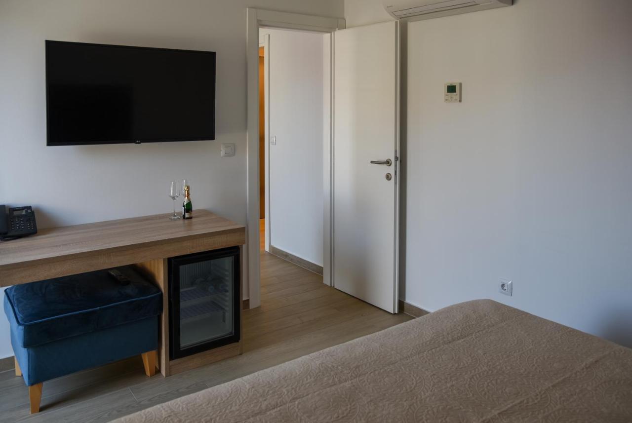 Sangulin Palace V Biograd Na Moru Eksteriør billede
