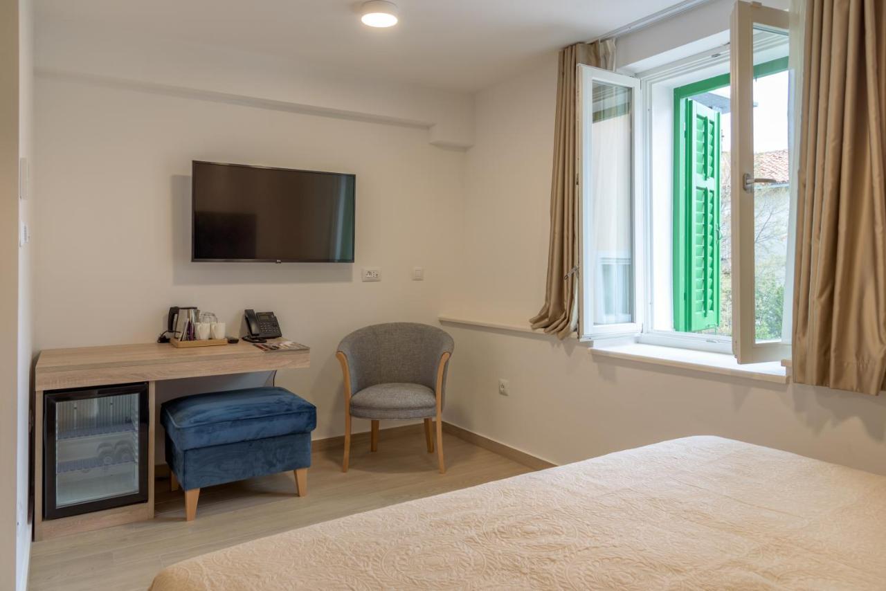 Sangulin Palace V Biograd Na Moru Eksteriør billede